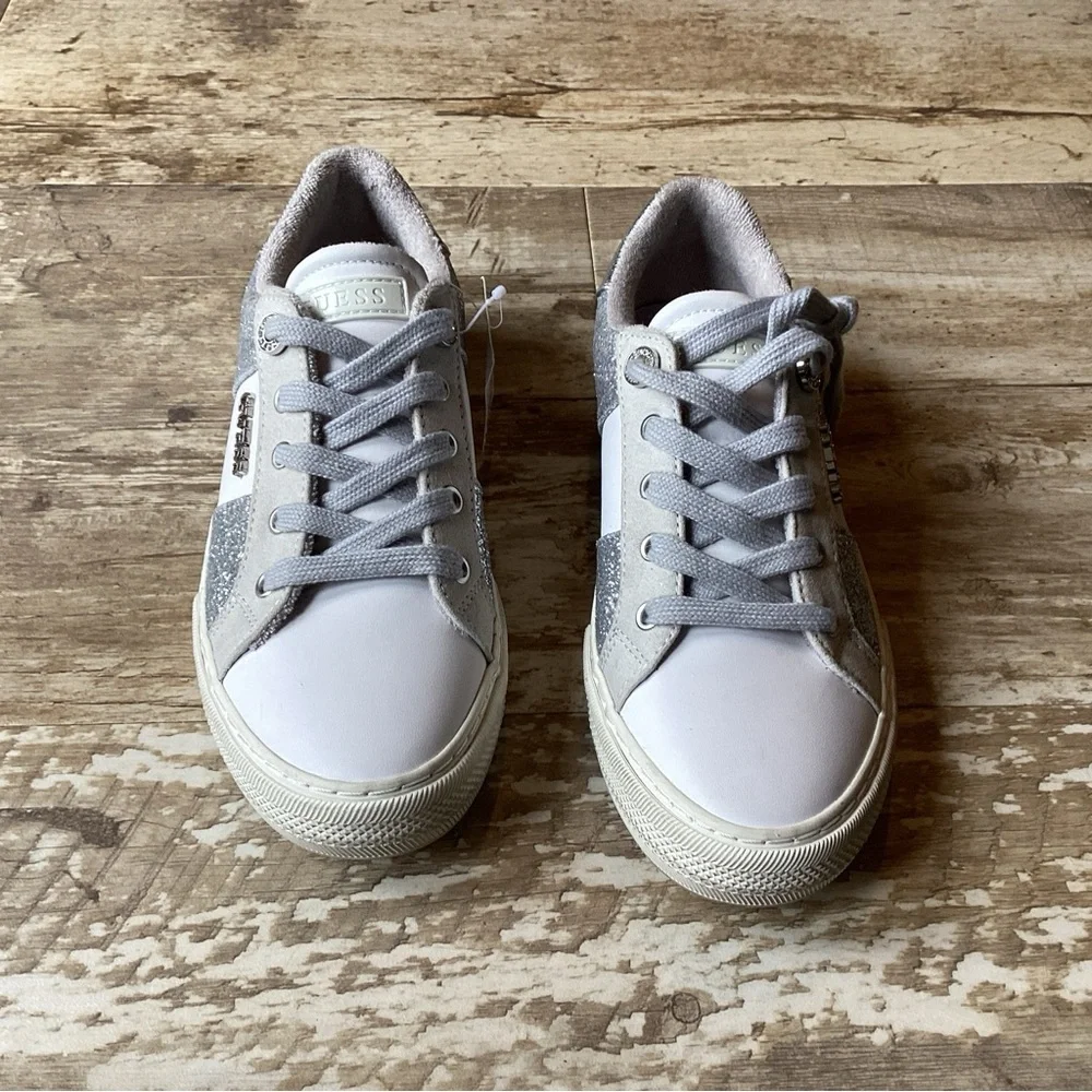 GUESS Loven3 Fashion Sneaker White & Silver Leather Women’s 7.5